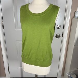 Jones Wear Vibrant Green Knit Top